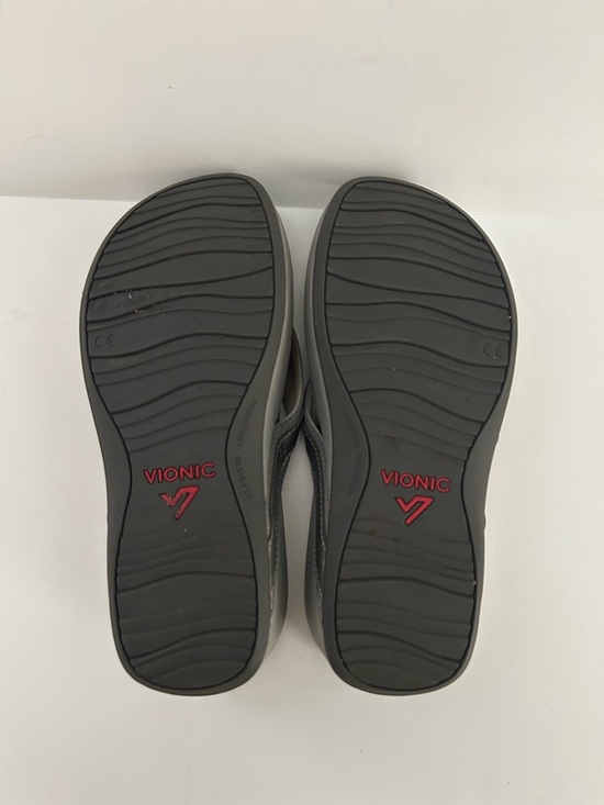 Vionic Hightide Gray Thong Sandals | Size 6 - Picture 8 of 8